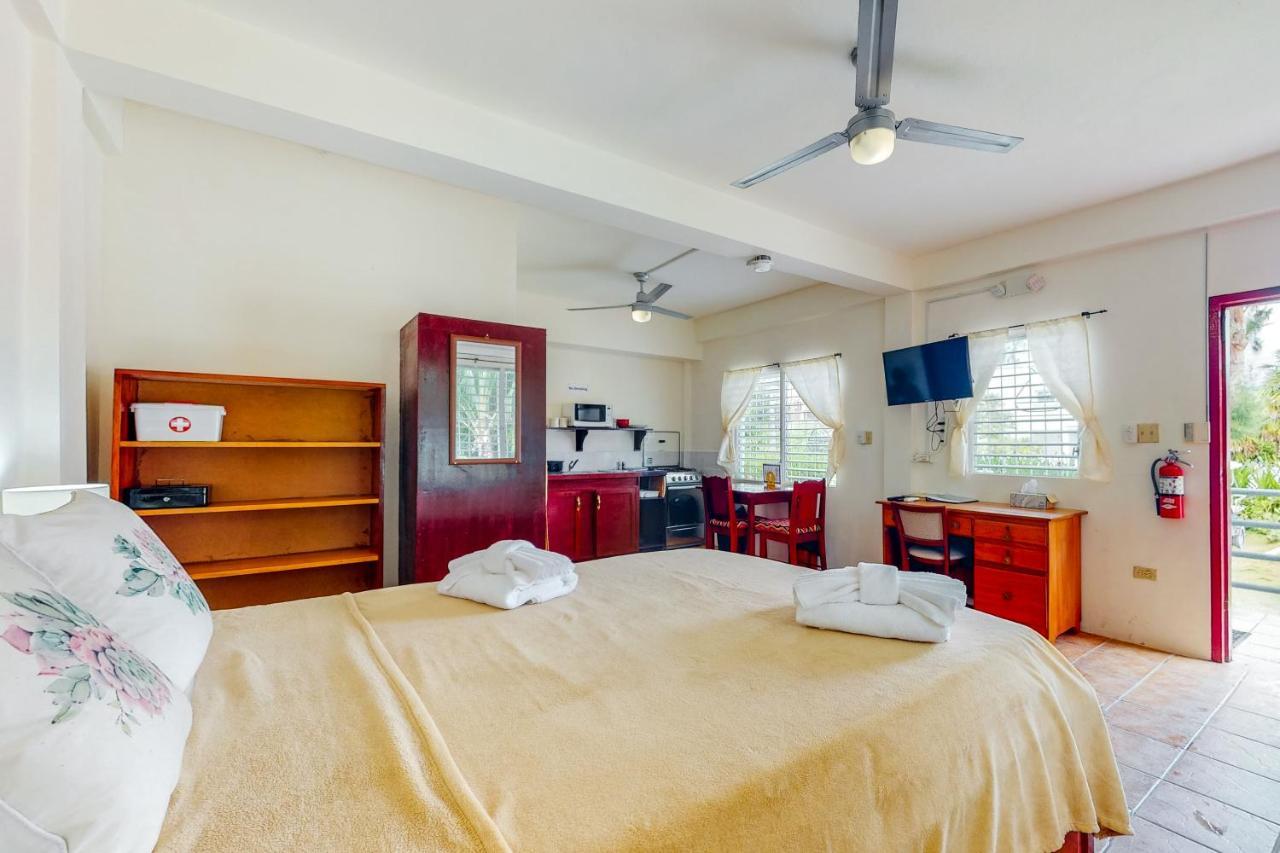 Willow 2 At Island Cabanas Gold Standard Certified Caye Caulker Exteriör bild