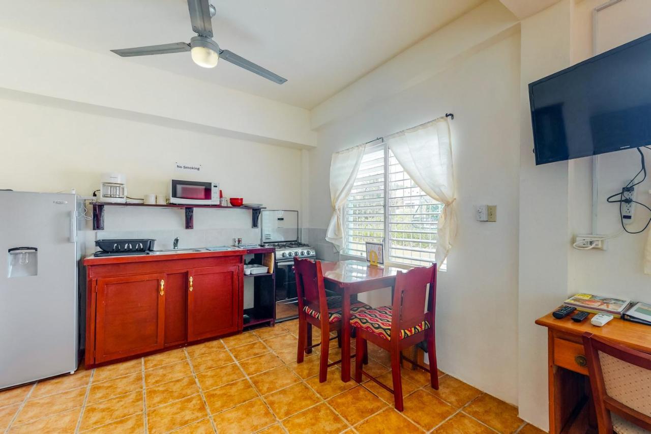 Willow 2 At Island Cabanas Gold Standard Certified Caye Caulker Exteriör bild